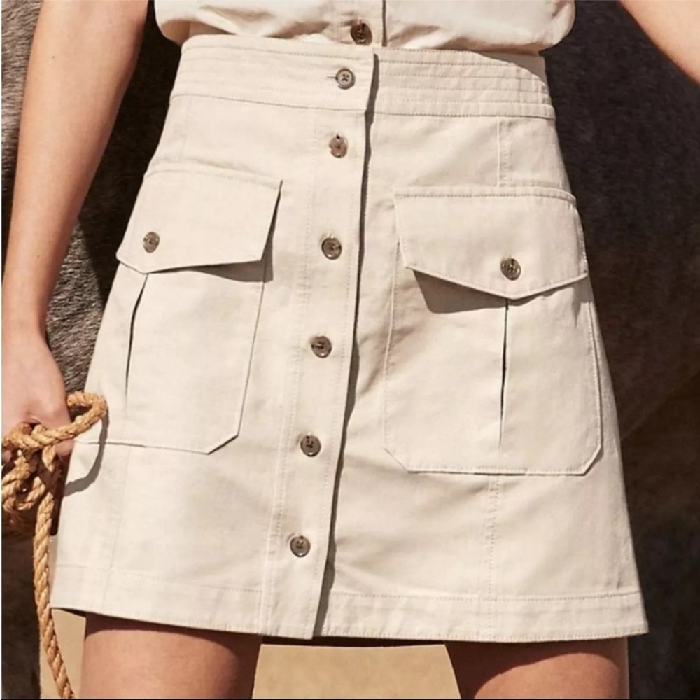 Banana Republic Beige Button-Front Skirt with Pockets